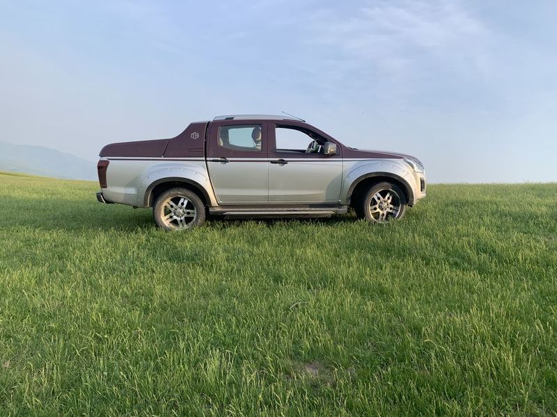 Isuzu D max Irbis probeg 98000.