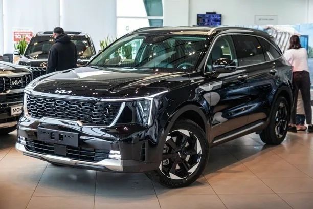 Продам новый kia Sorento 2025 Full. 3,5 мотор Продам новый kia Sorento 2025 Full. 3,5 мотор