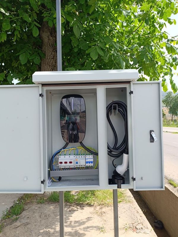Установка зарядное устройство для Электромобилей Установка зарядное устройство для Электромобилей