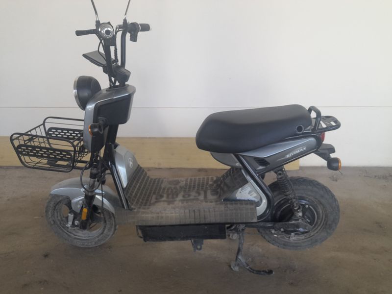 skuter Kiwimax