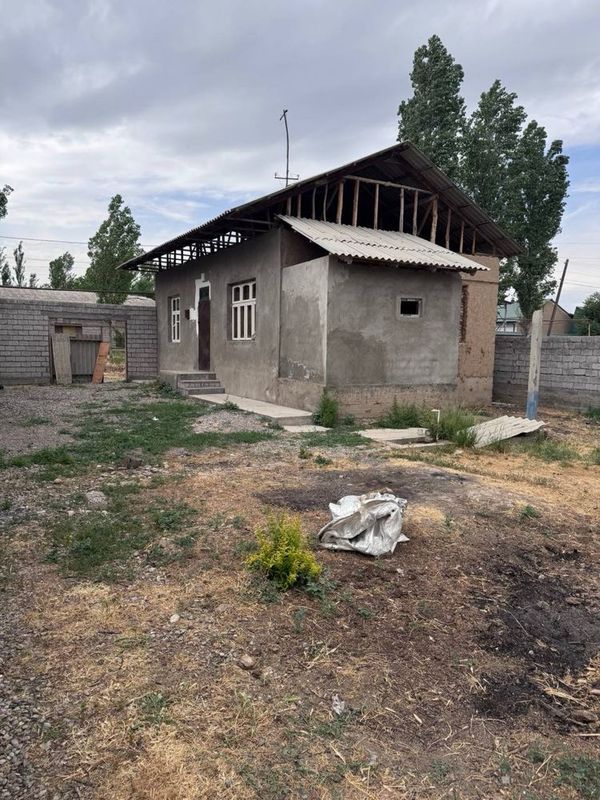 Продается дом, участок 6 соток Янги базар Навои махалля, Фасад 18м Продается дом, участок 6 соток Янги базар Навои махалля, Фасад 18м