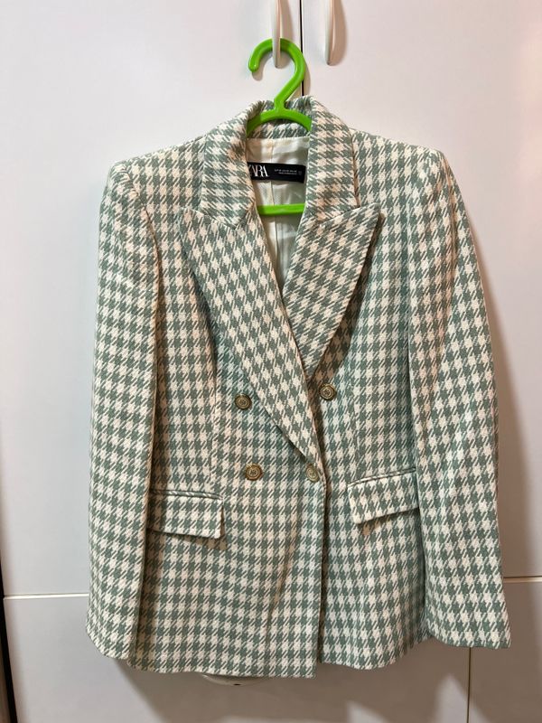 костюм Zara 300.000енги