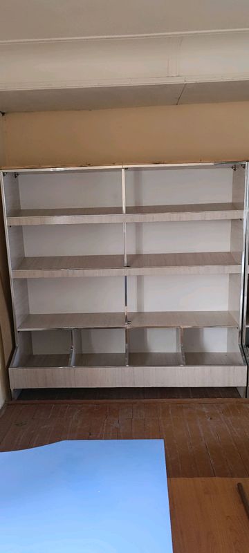 mebellar sotiladi 1250 mingdan yangi mebellar sotiladi 1250 mingdan yangi