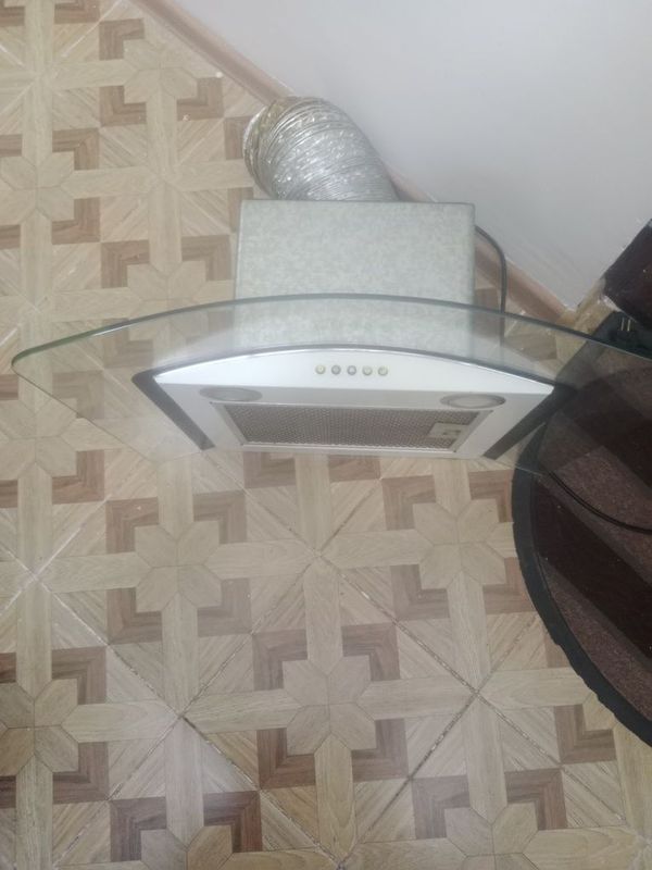 Витяжка Artel б/у состояние хороший Витяжка Artel б/у состояние хороший