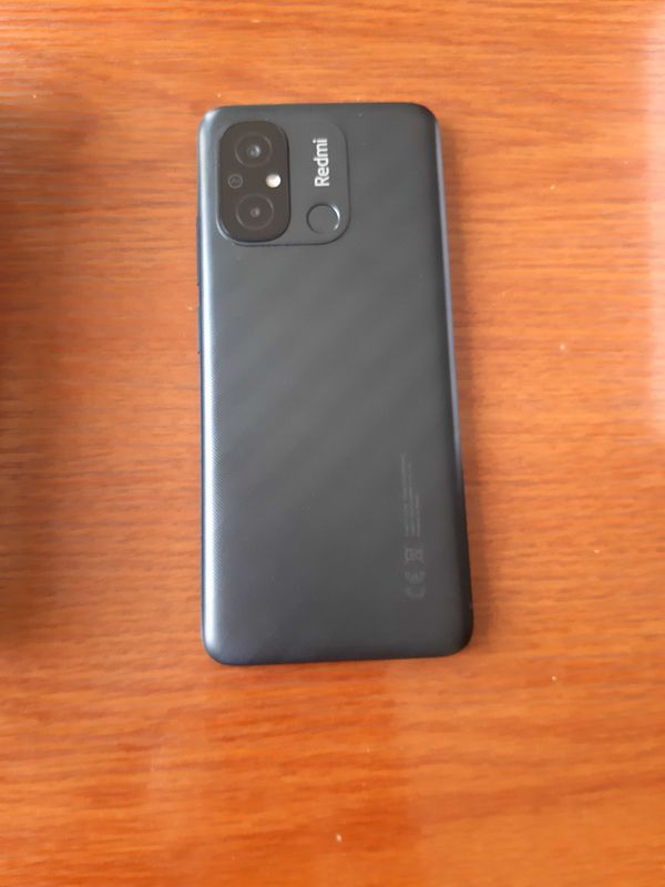 Продаётся смартфон Redmi 12C б/у в хорошем состоянии. Продаётся смартфон Redmi 12C б/у в хорошем состоянии.