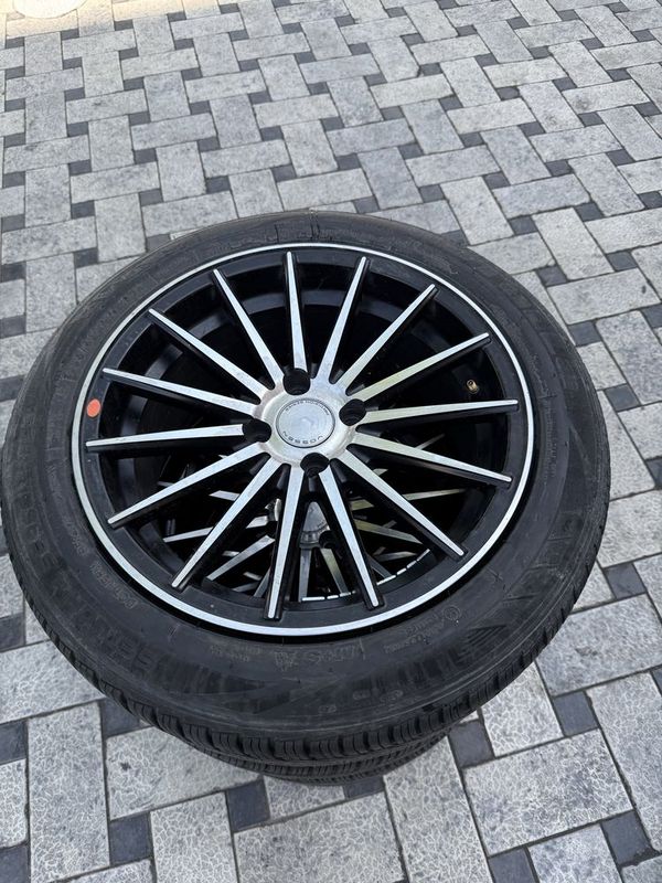 Vossen r 16 4”100 xolati yaxwi aybi 2 ta balonda kickina wiwkasi bor Vossen r 16 4”100 xolati yaxwi aybi 2 ta balonda kickina wiwkasi bor