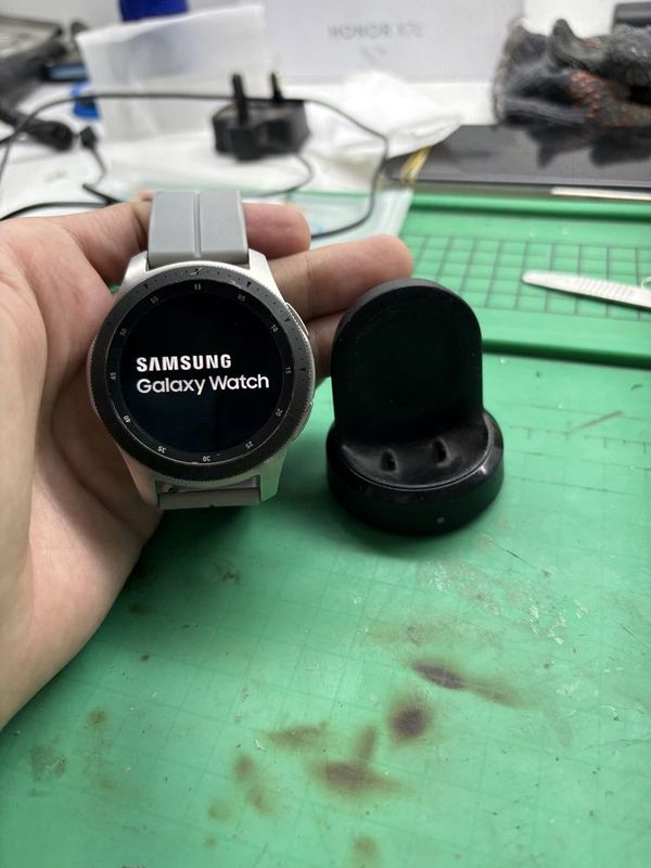 Samsung galaxy watch Samsung galaxy watch