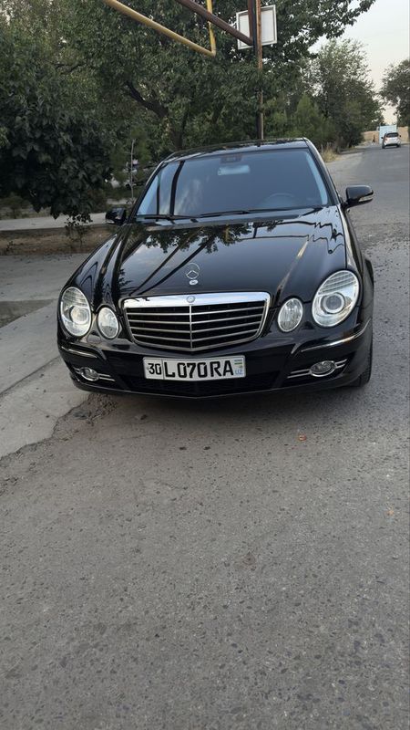 Mercedes-Benz W211 E200 Mercedes-Benz W211 E200