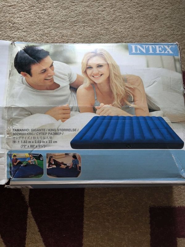 Двуспальный надувной матрас intex 64755 , 183х203х25см Двуспальный надувной матрас intex 64755 , 183х203х25см