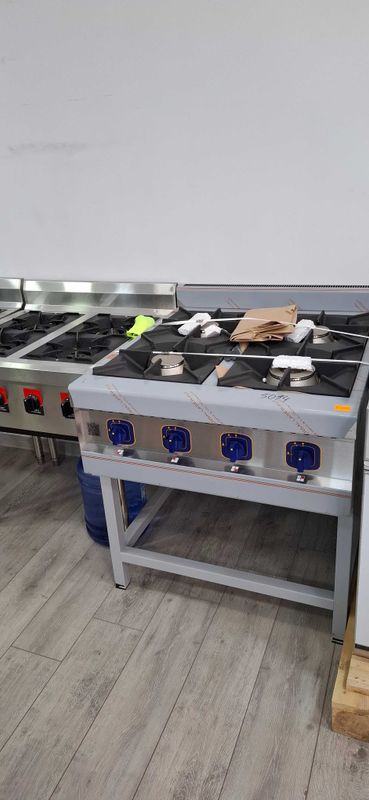 Плита газовая кухонная 4-х горелочная ПГК-49П крашенная подставка Плита газовая кухонная 4-х горелочная ПГК-49П крашенная подставка