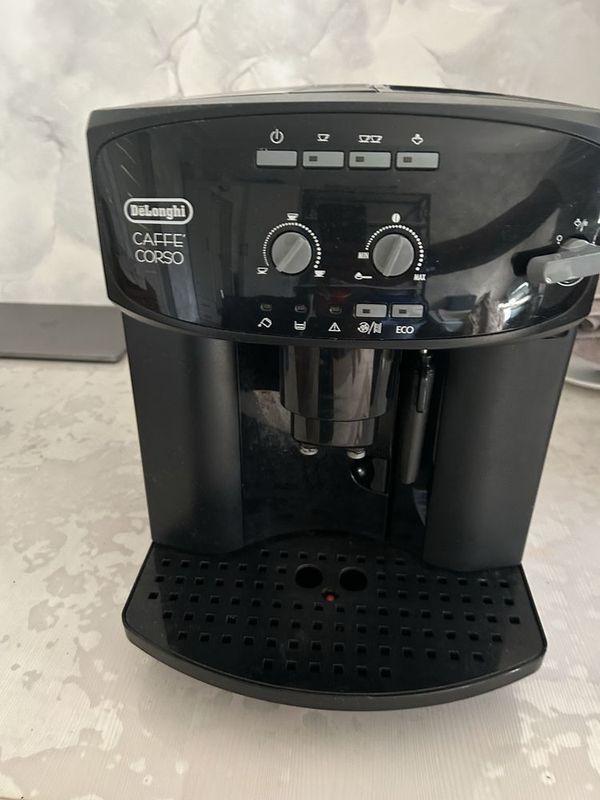 Кофемашина DeLonghi Кофемашина DeLonghi