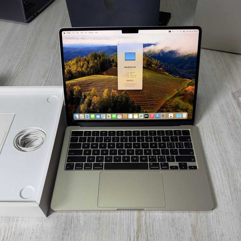 MacBook Air 13.3, 2022 M2 Full box, 8/256 GB, yomk 100% - Chehol bonus MacBook Air 13.3, 2022 M2 Full box, 8/256 GB, yomk 100% - Chehol bonus