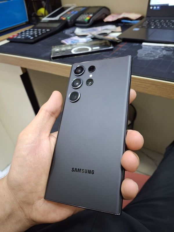 Samsung S23 ultra 256lik ideal Samsung S23 ultra 256lik ideal