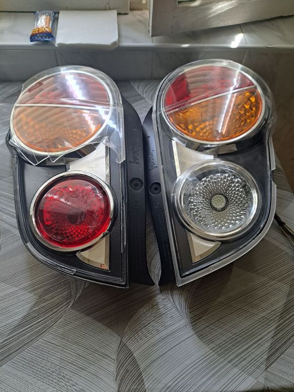 Продам задние фары от автомобиля спарк Продам задние фары от автомобиля спарк