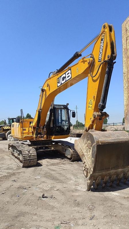 Экскаватор JCB. 205