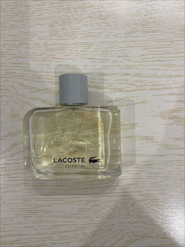 Продам срочно парфюм Lacoste оригинал Продам срочно парфюм Lacoste оригинал
