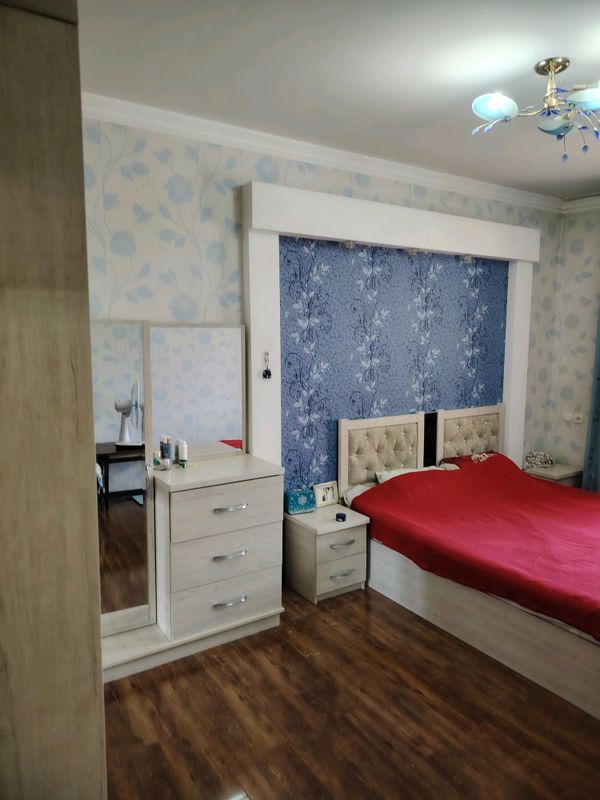 Продаю квартиру в мирабадском районе  2х комнатная