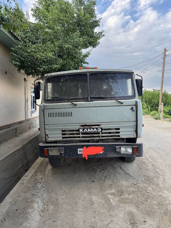 Kamaz Sotiladi Holadi Yaxshi Narx kelishamiz Kamaz Sotiladi Holadi Yaxshi Narx kelishamiz