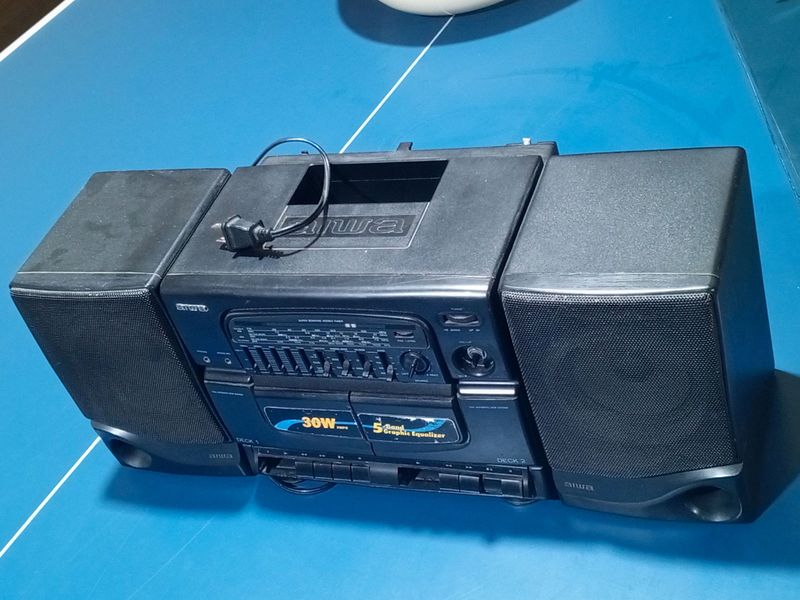 radio sotiladi radio sotiladi