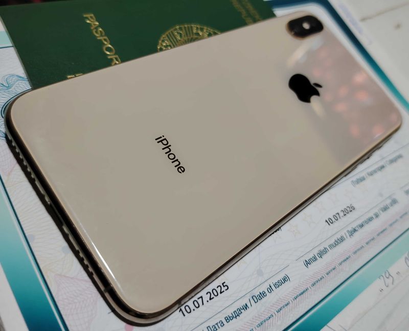 Iphone xs max 256 gold Iphone xs max 256 gold