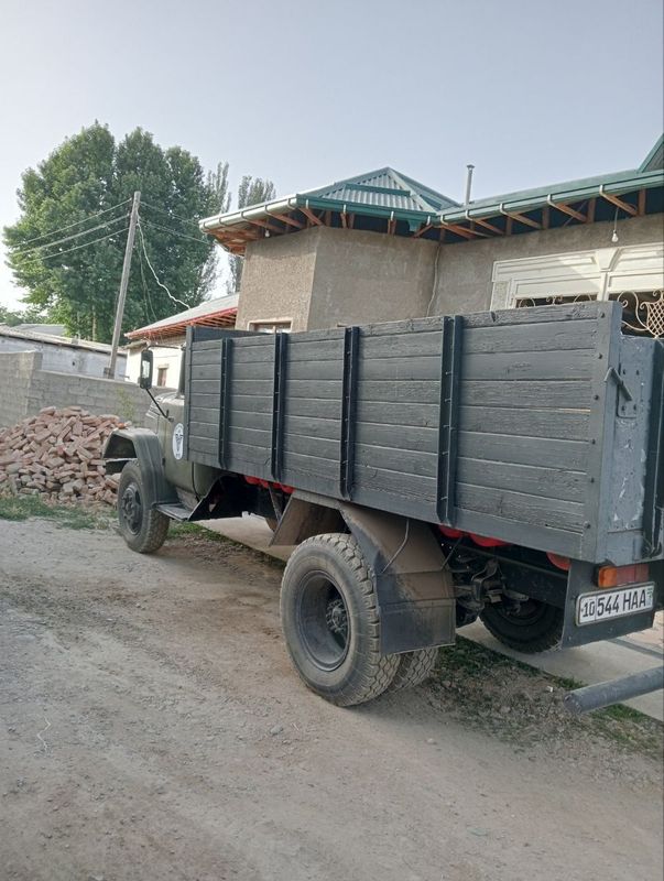 Zil mashina 1998 Zil mashina 1998