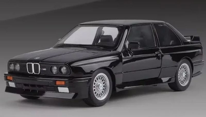 Продам коллекционную модель. 1:24 BMW M3. Или E30.