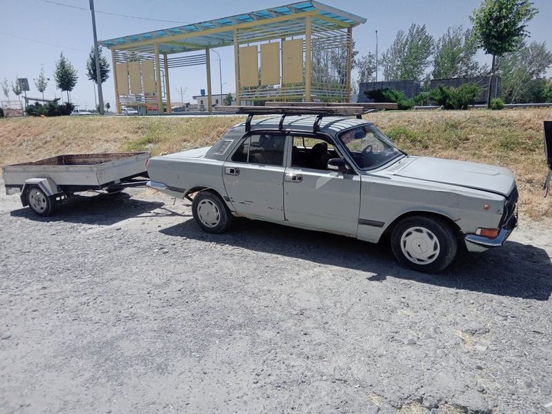 Газ 2410 сотилади Газ 2410 сотилади