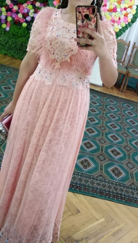 Вечерное платье
