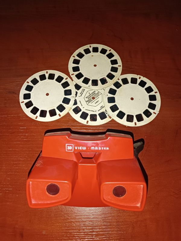 View-Master3-D (GAF)-Red Viewer (+4 disks)