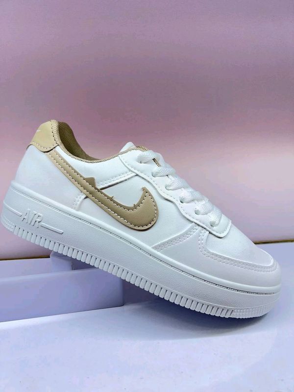 Nike Krasofka Razmer:36.37.38.39.40