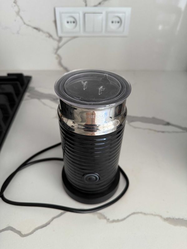 Nespresso Aeroccino 3 — капучинатор, как новый