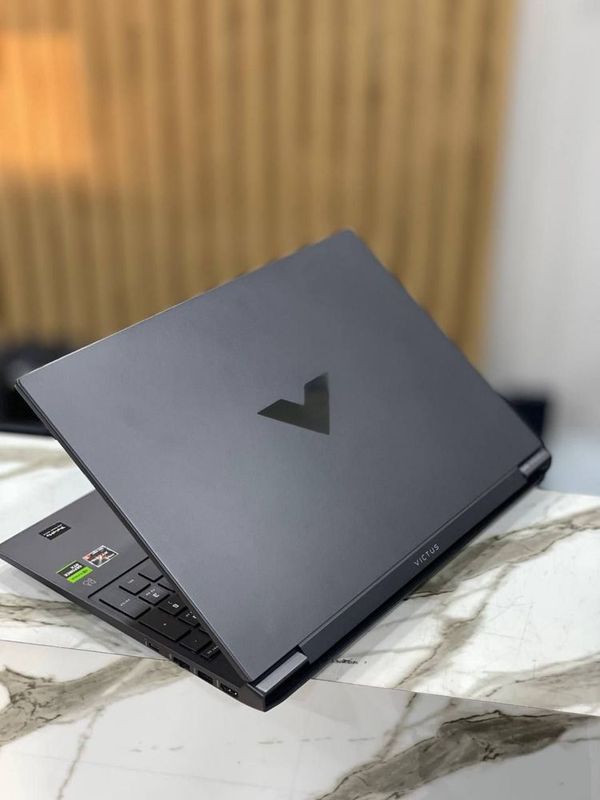 Hp Victus 8/512gb Hp Victus 8/512gb