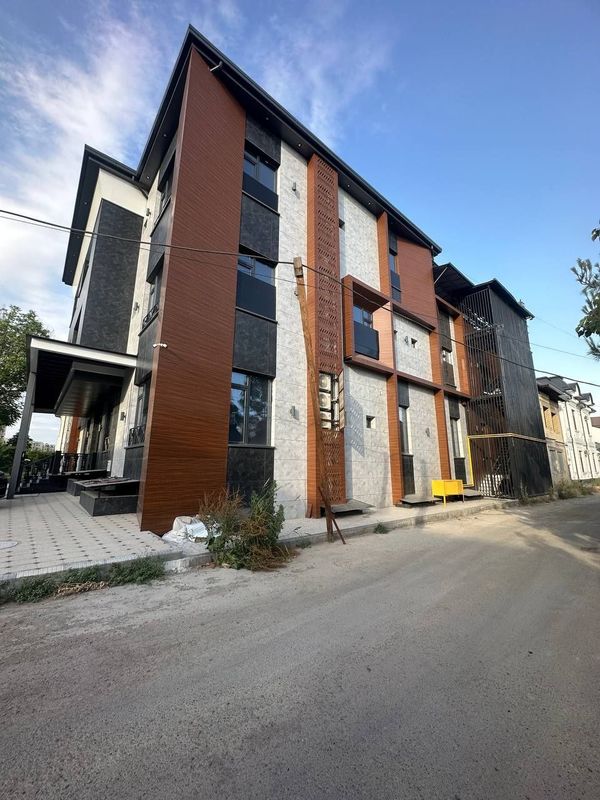 Продается Здание Гостиница,2150 КВ Юнусабад Продается Здание Гостиница,2150 КВ Юнусабад