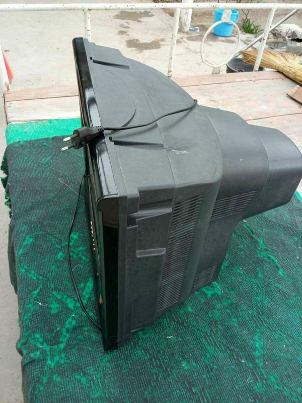 LG rangli televizor LG rangli televizor