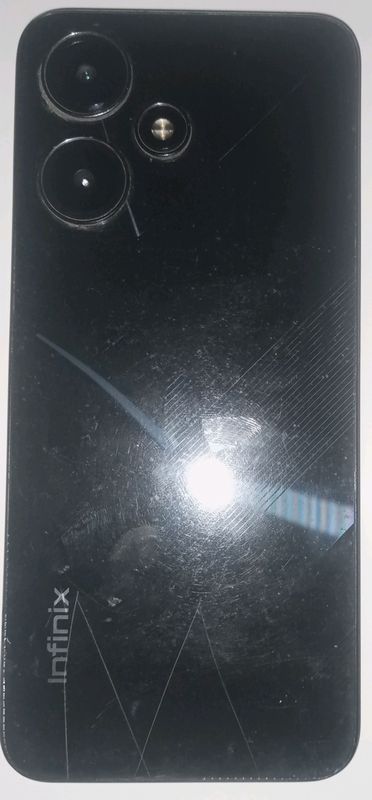 Infinix HOT 30 PLAY