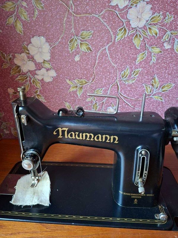 Швейная машина NAUMANN Швейная машина NAUMANN