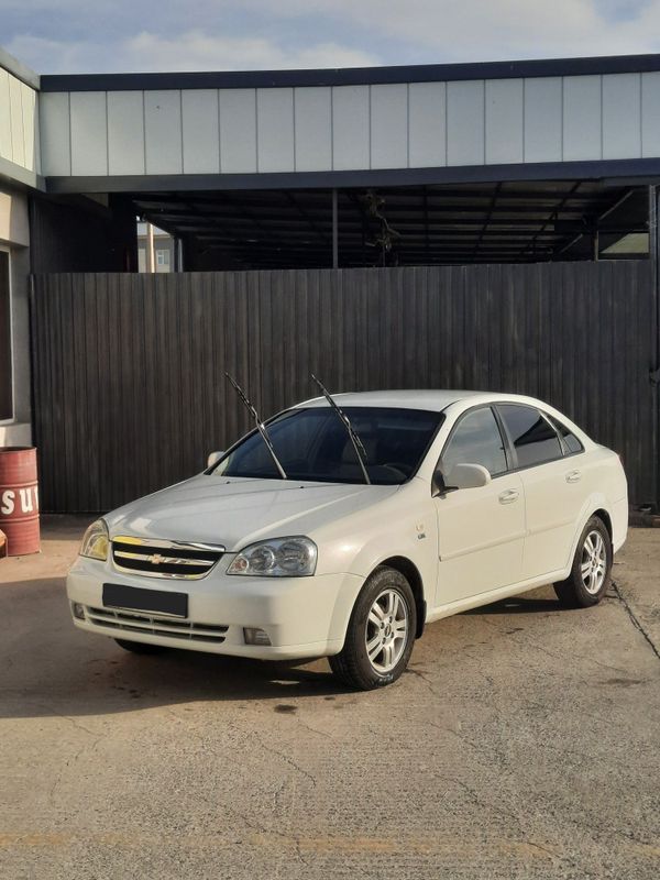 Lasetti 1.8 2009 Lasetti 1.8 2009