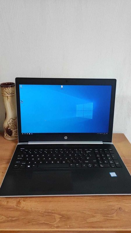 HP Probook 450 G5, Intel Core i7-8550U 1.8 GHz 16 Gb SSD 1000 Gb 15,6"