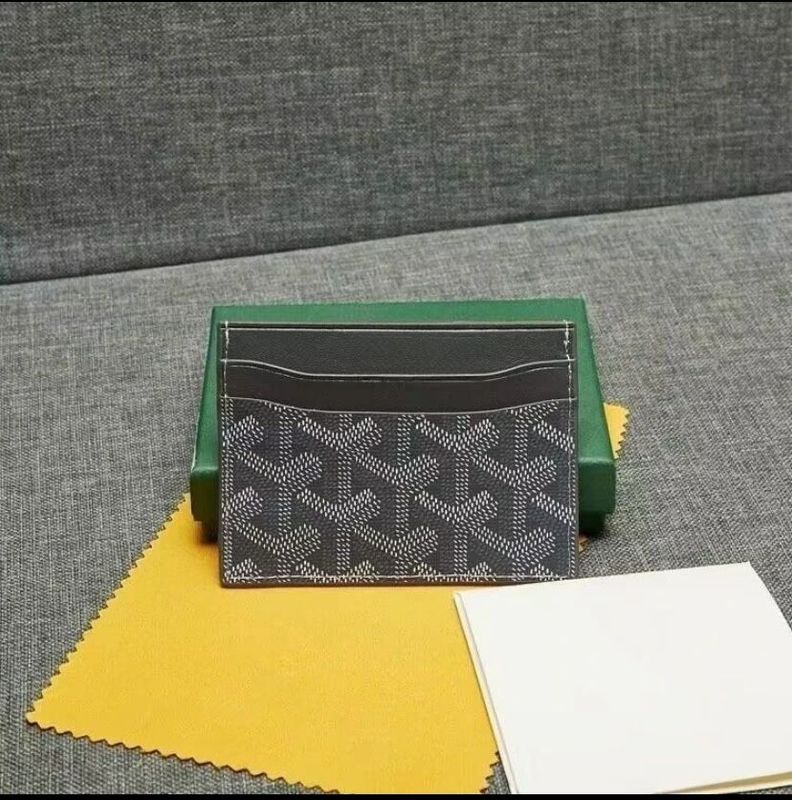 Картхолдер от бренда Goyard Картхолдер от бренда Goyard