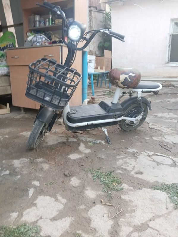 Продаётся Электроскутер Продаётся Электроскутер