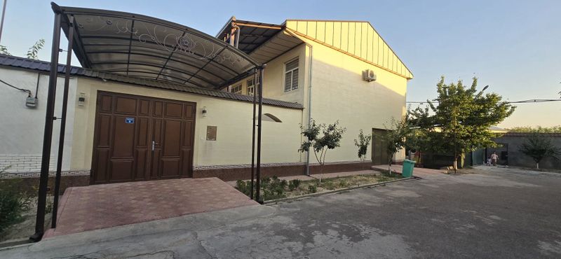 Srochno Sergeli dehqon bozor ro'parasi mahallada 3 sotok hovli sotilad Srochno Sergeli dehqon bozor ro'parasi mahallada 3 sotok hovli sotilad
