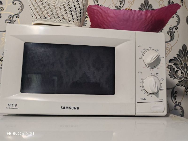 Микроволновая печь Samsung Микроволновая печь Samsung
