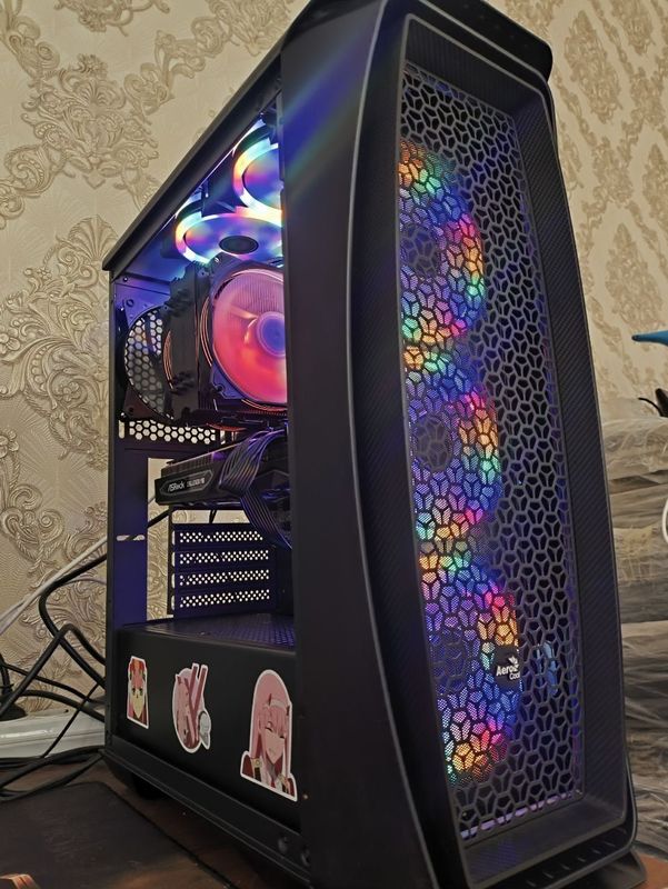 Yangi gaming kompyuter sotiladi Yangi gaming kompyuter sotiladi