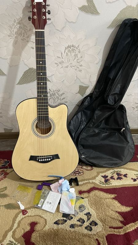 Muzic gitara.