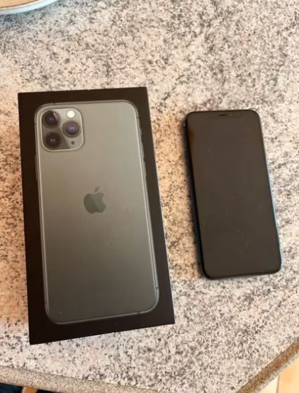 Срочно Iphone 11 pro max Срочно Iphone 11 pro max