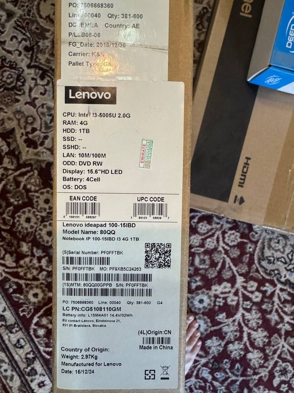 Ноутбук Lenovo с характеристиками на фото Ноутбук Lenovo с характеристиками на фото
