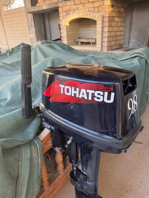 Tohatsu 9.8 лодочный мотор Tohatsu 9.8 лодочный мотор
