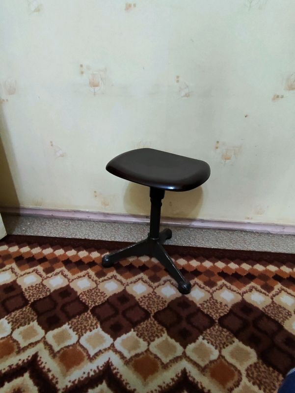 Табурет для пианино Табурет для пианино