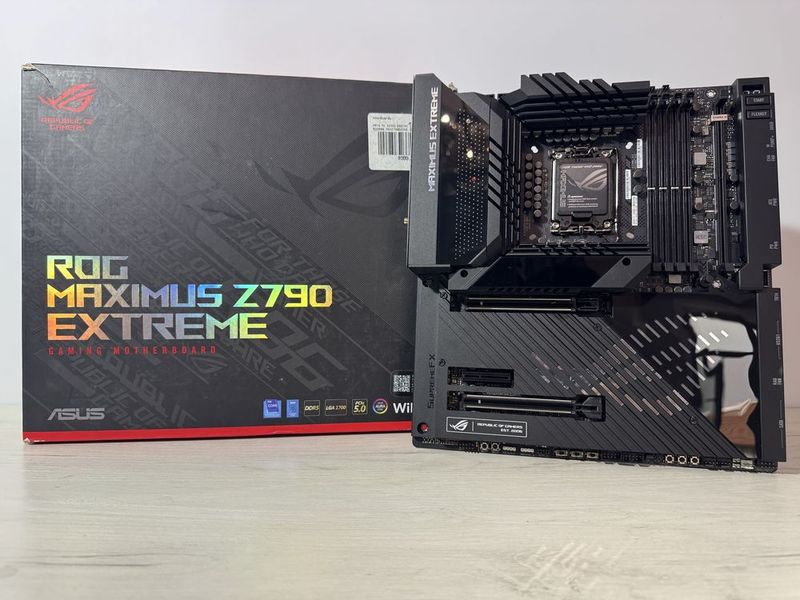 Asus ROG Maximus Z790 EXTREME Asus ROG Maximus Z790 EXTREME