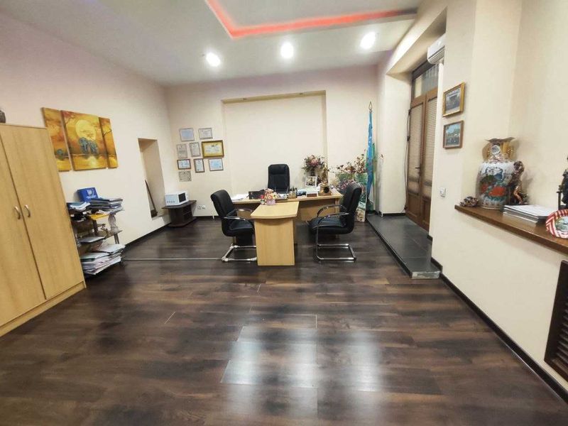 Аренда офис в ЧИЛАНЗАР 2 кв, 138.5 м2 4 комнат паркинг 5 мест за 2000 Аренда офис в ЧИЛАНЗАР 2 кв, 138.5 м2 4 комнат паркинг 5 мест за 2000
